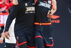 天博足球官网-转折点！深圳男篮再遭质疑，西甲国际比赛日攻防权衡，管理层满意，心理建设被强调