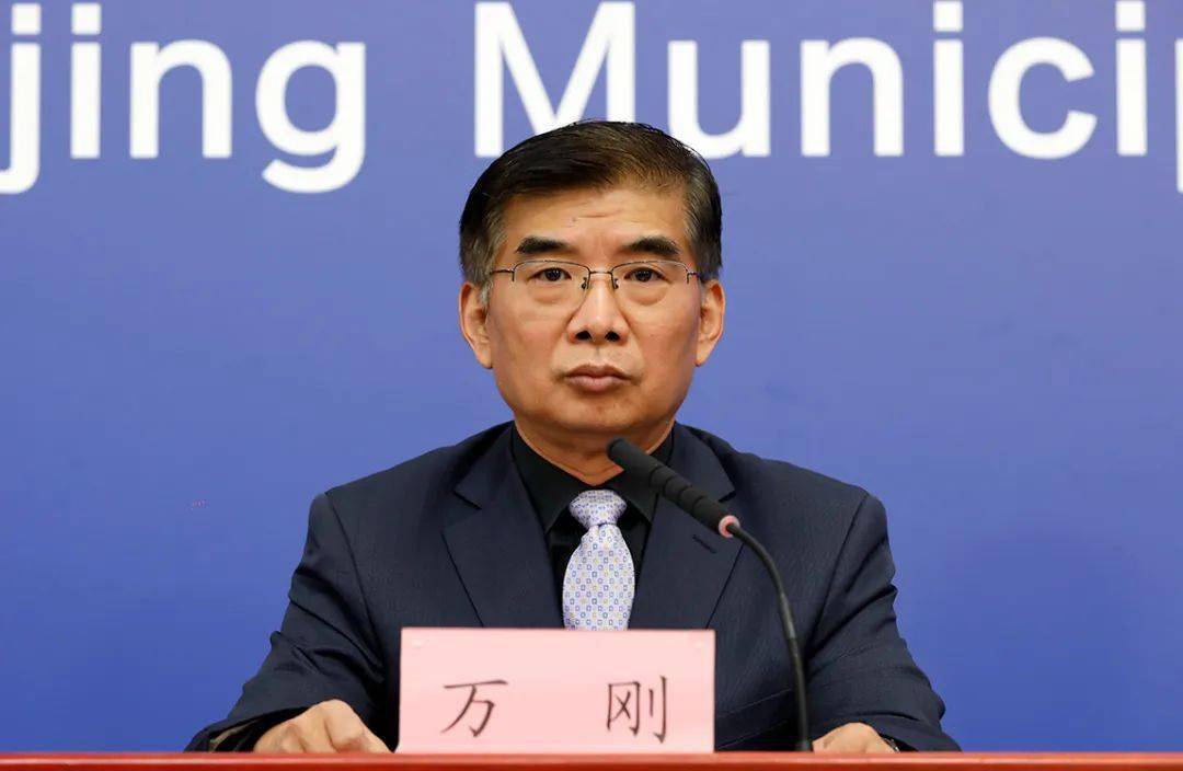 c罗及后卫西马坎肌肉不适能参加明天比赛不